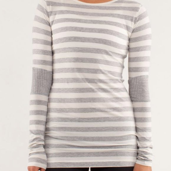 206. Lululemon Devotion long sleeve - Picture 2 of 8